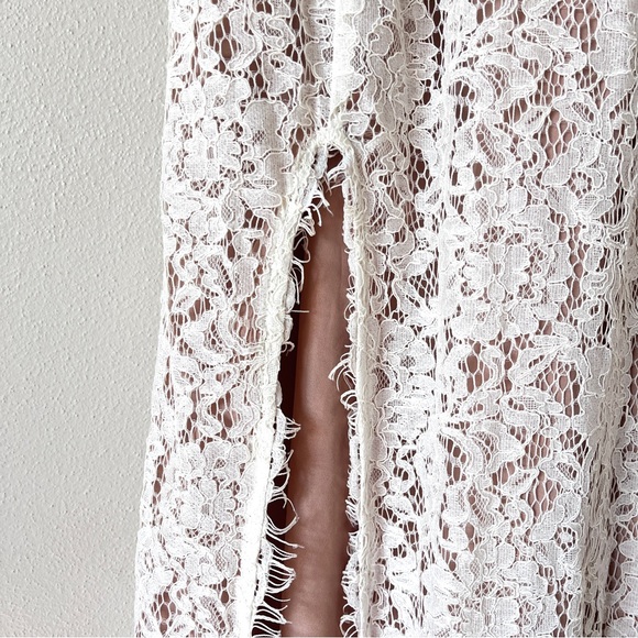 NWT Do+Be White Lace Maxi Dress w/ Spaghetti Straps, Slit, & Blush Pink Liner - Picture 4 of 16